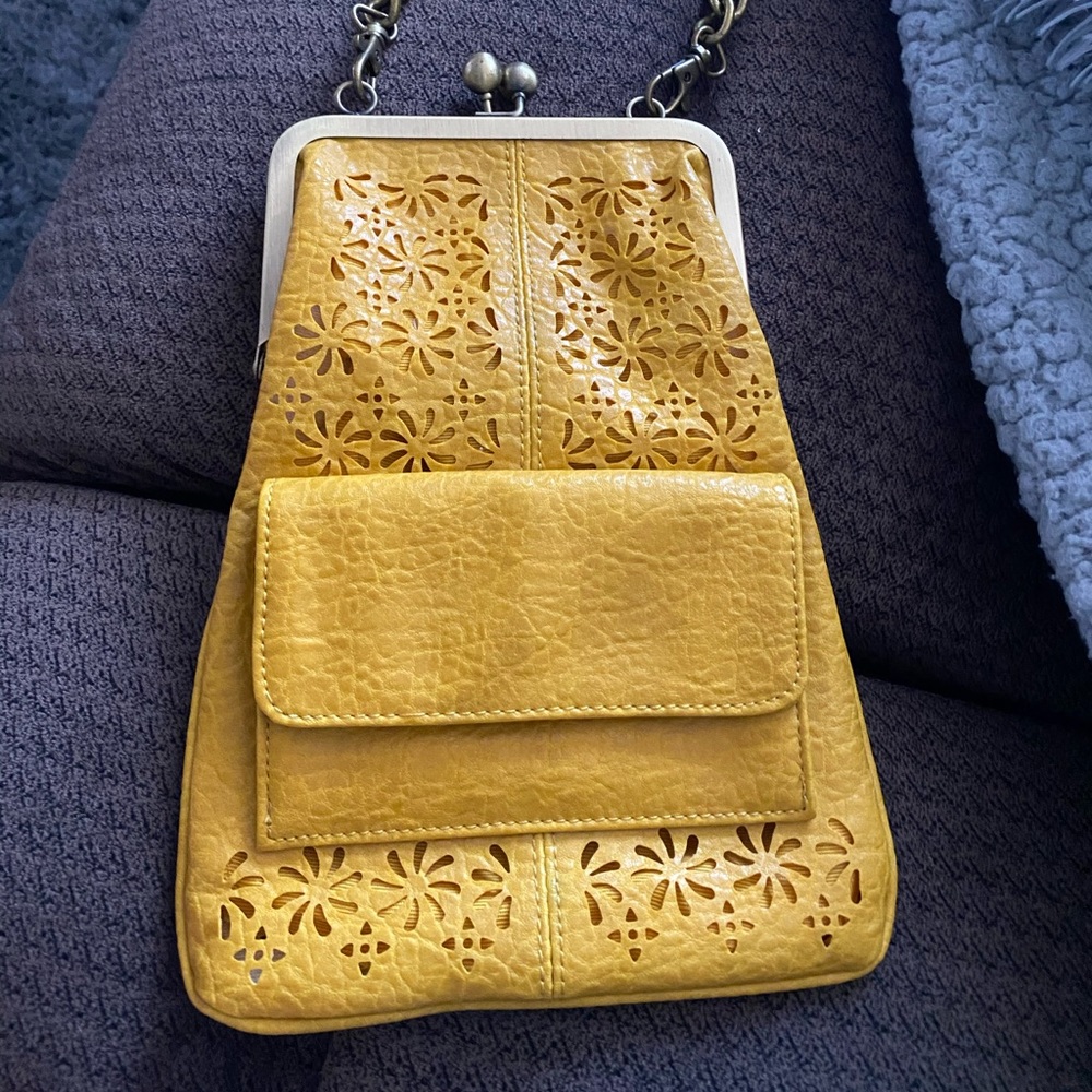 Mustard cooled crossbody clutch